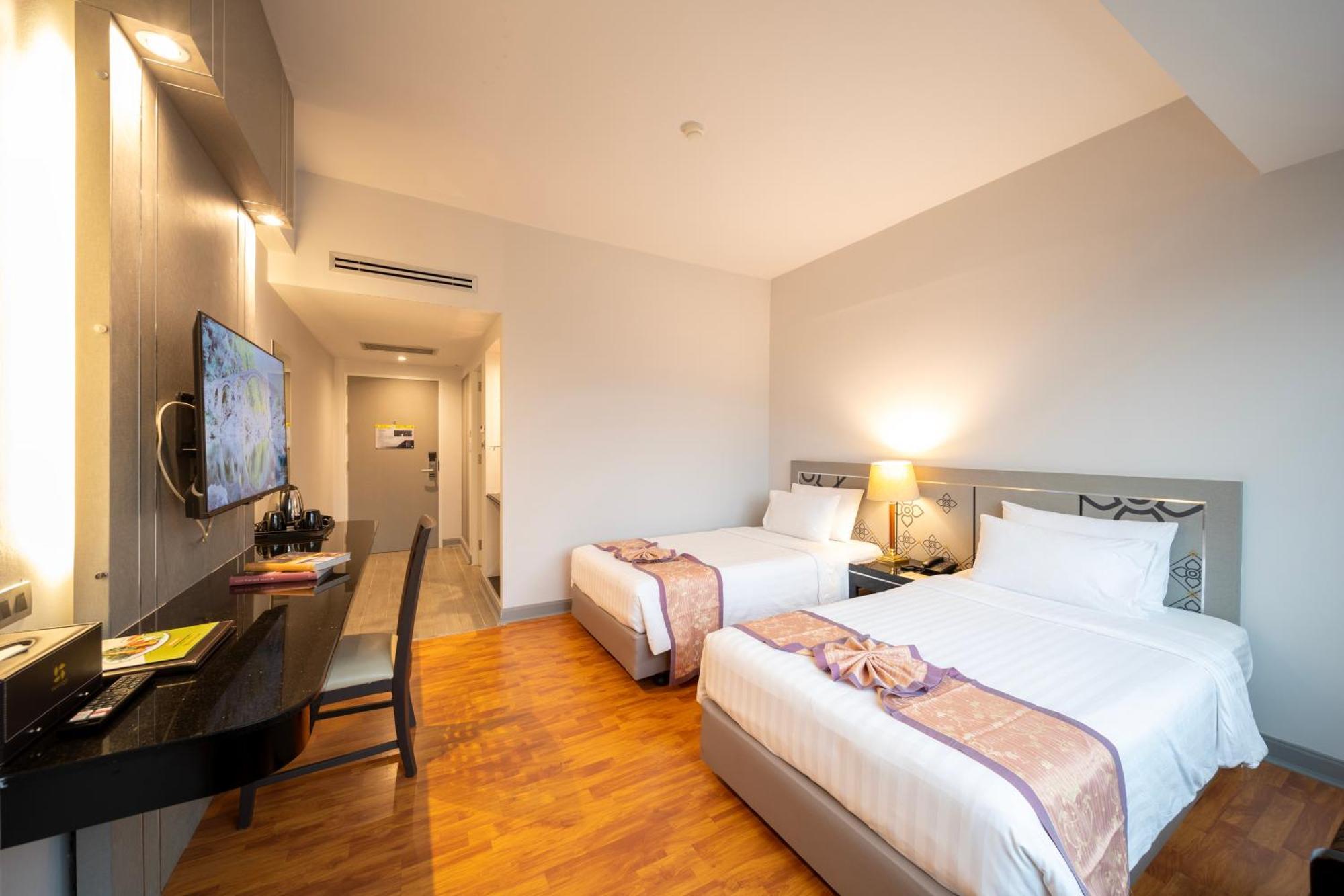 New Season Hotel Hat Yai Exterior photo